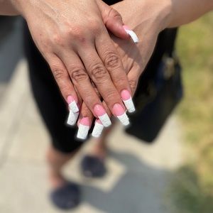 Acrylic nails